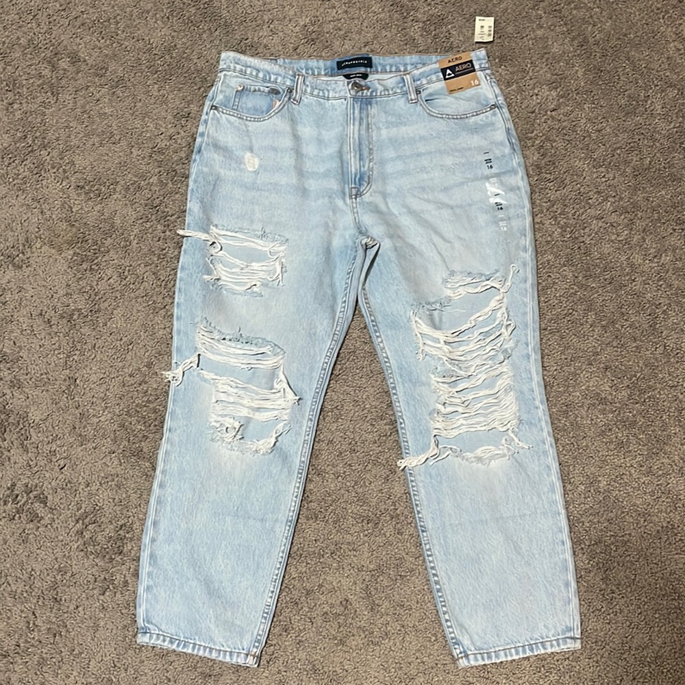 Ripped Aeropostale Mom’s Jean